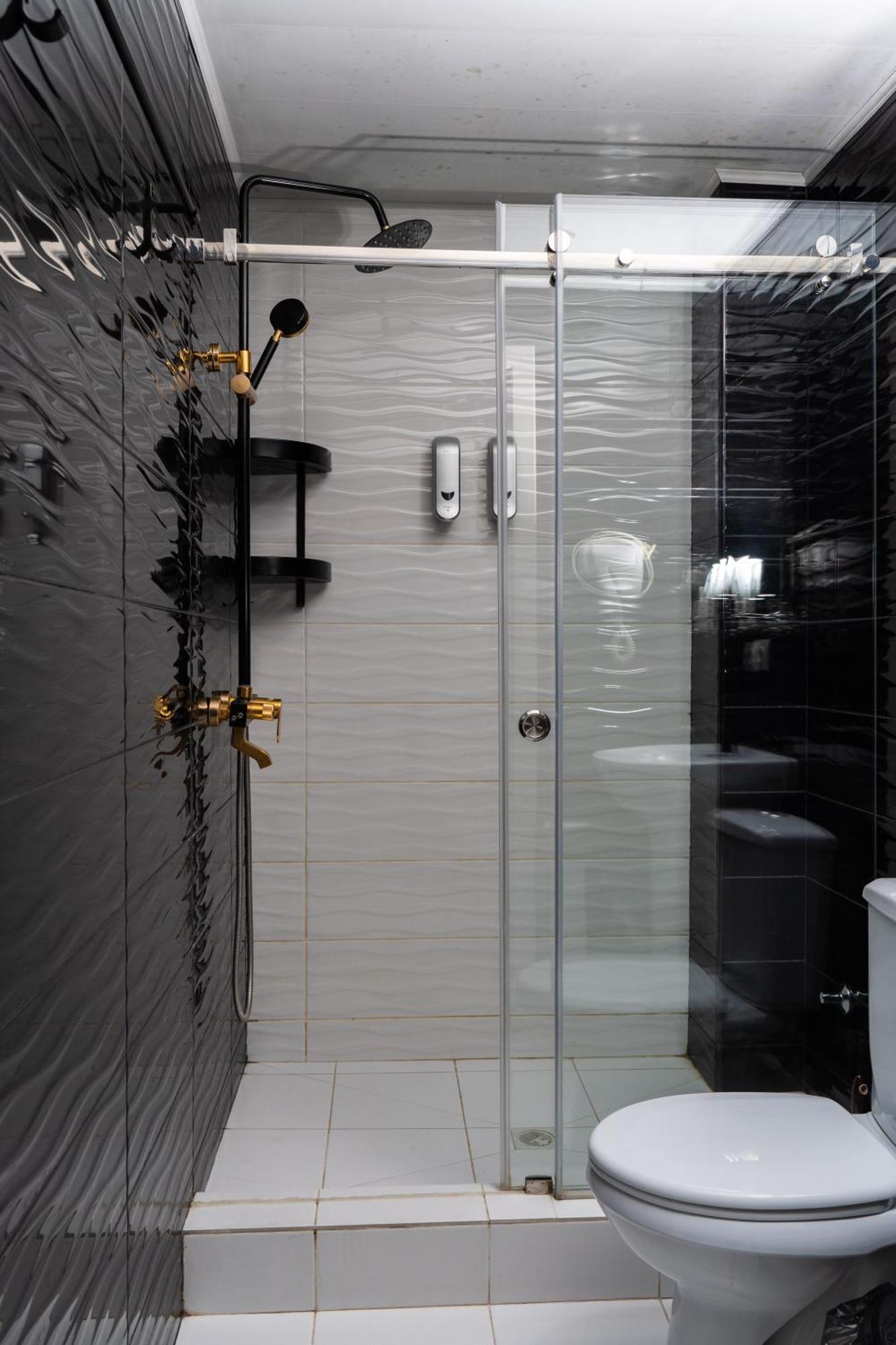 Hotel Cube House Osch Exterior foto